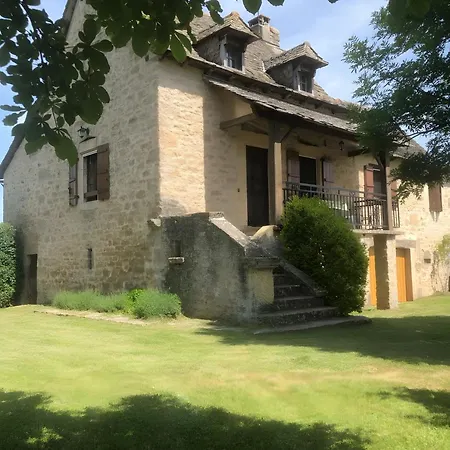 Du Cayrou Dom wakacyjny Bournazel (Aveyron)