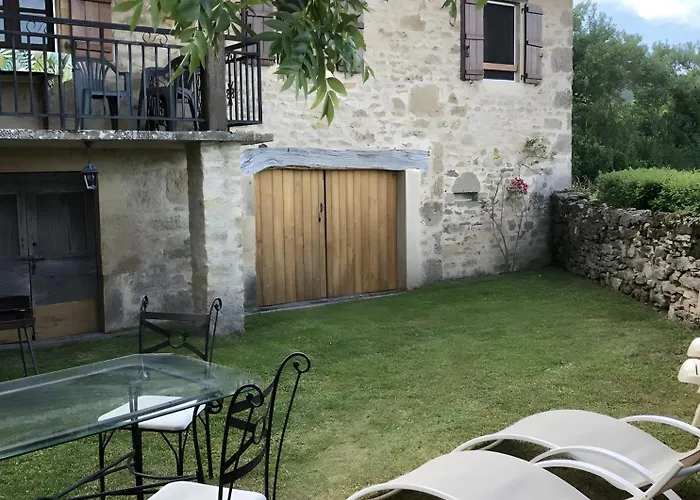 Du Cayrou Tatil Evi *